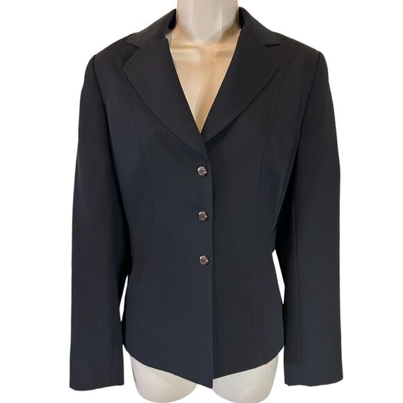 Tahari Arthur S. Levine Jackets & Blazers - Tahari Arthur S. Levine Classic Black‎ Blazer with Silver Buttons Professional 8
